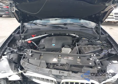 2015 BMW X3 xDrive28I z USA, uszkodzony, nr VIN 5UXWX9C52F0D59278